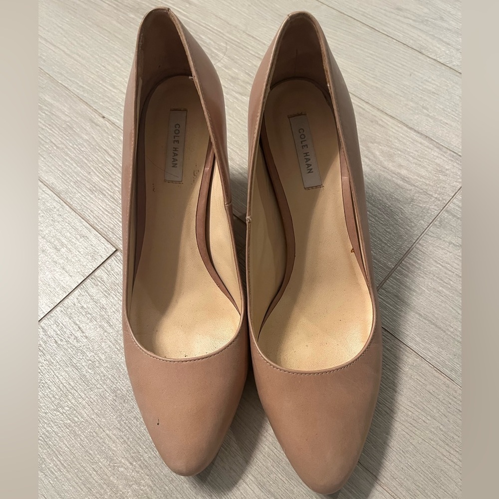 Cole Haan Nude/Taupe Leather Pumps
